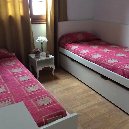 Apartman Casa Arona Matele *
