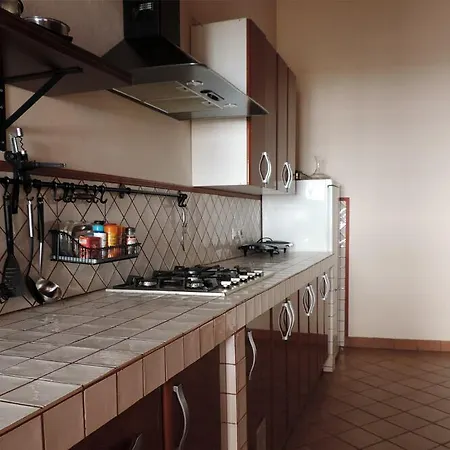 Casa Arona Matele *
